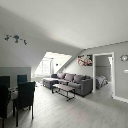 Unique Modern Luxury 2 Bedroom Apartment Rental Chapleau Extérieur photo